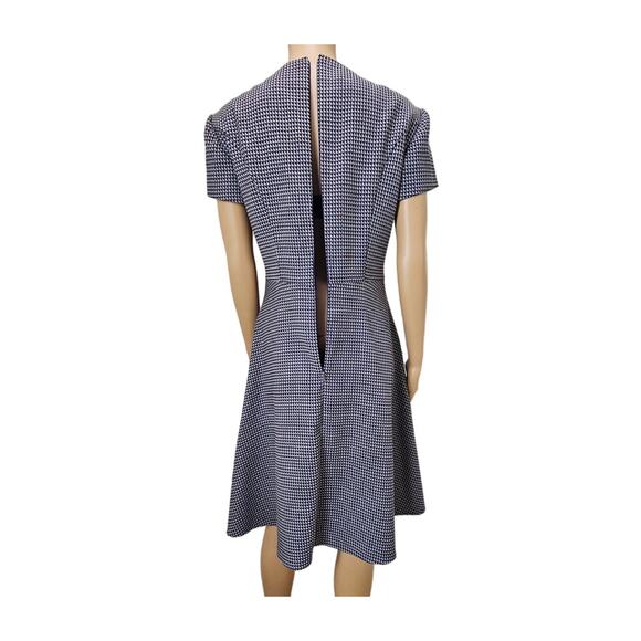 Purple Hugo Boss Halomi V Neck Fit & Flare Back Zip Dress Size 8 US 12 UK 44 IT - Picture 5 of 7